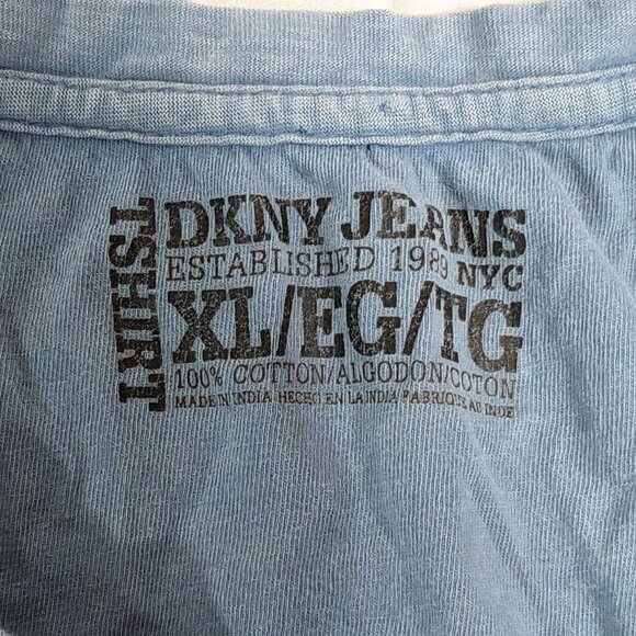 DKNY JEANS BLUE T-SHIRT SIZE XL FRONT POCKET MEN'S UNISEX SHIRT FASHION STYLE - Picture 14 of 16